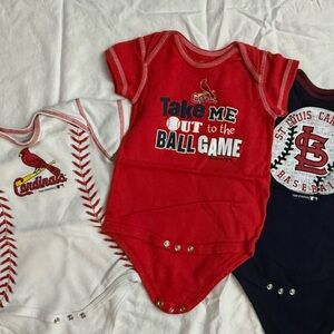 St. Louis Cardinals Baby Onesies Set